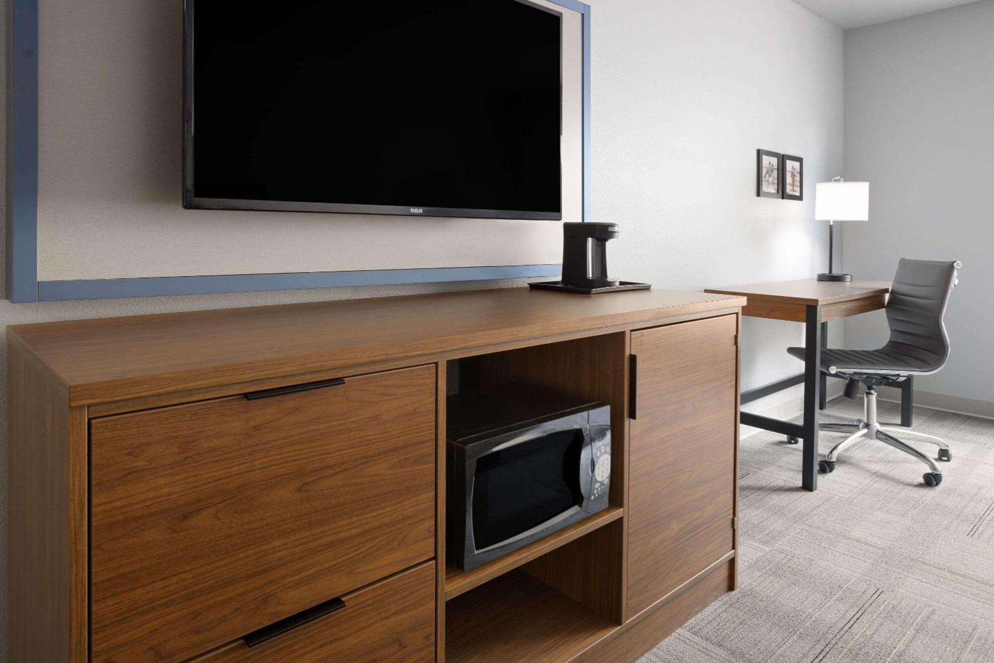 Americinn By Wyndham איירון מאונטיין מראה חיצוני תמונה